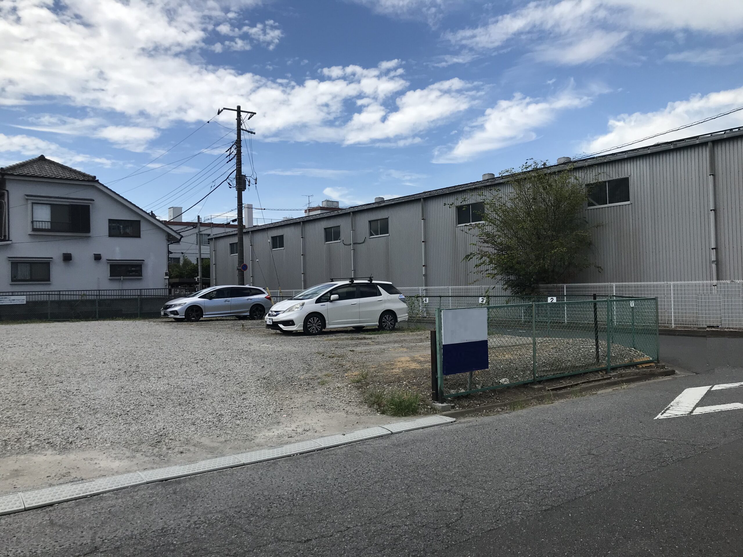 八潮市八潮二丁目６３２駐車場